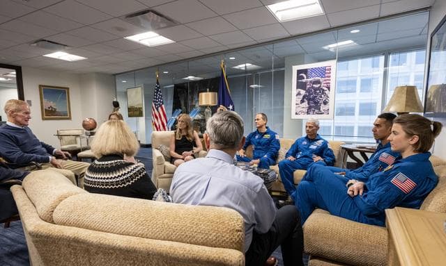 NASA image: NASA’s SpaceX Crew-3 Meet and Greet with Leadership