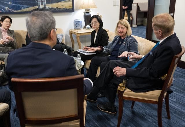 NASA image: NASA Leadership Meets with Republic of Korea’s Minister of For