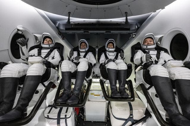 NASA image: NASA’s SpaceX Crew-5 Splashdown