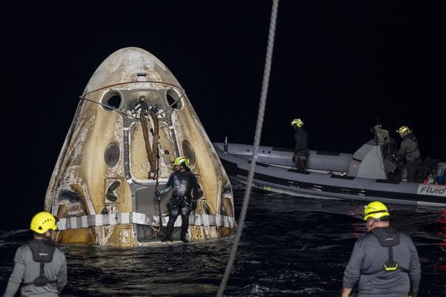 NASA image: NASA’s SpaceX Crew-5 Splashdown