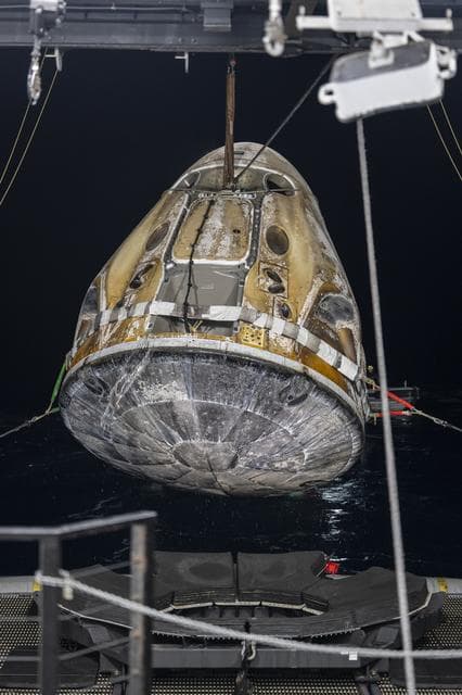 NASA image: NASA’s SpaceX Crew-5 Splashdown