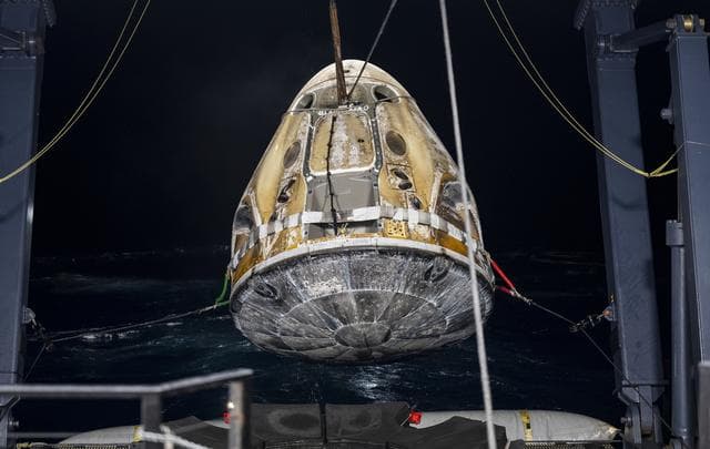 NASA image: NASA’s SpaceX Crew-5 Splashdown