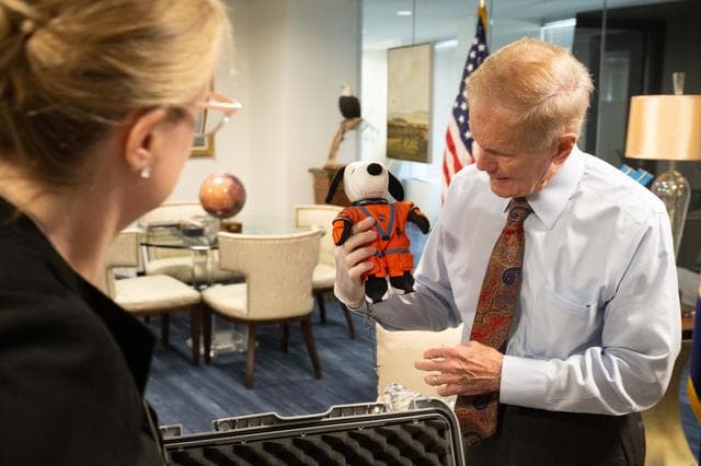 NASA image: NASA Administrator Meets with Jeannie Schulz