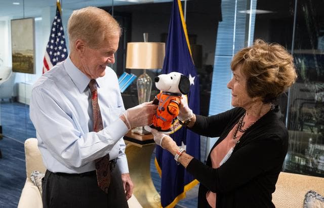 NASA image: NASA Administrator Meets with Jeannie Schulz