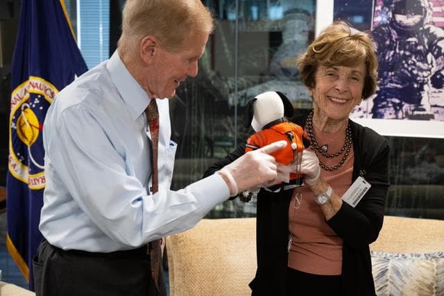 NASA image: NASA Administrator Meets with Jeannie Schulz