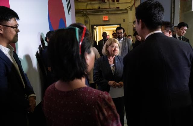 NASA image: Vice President Harris and President Yoon at GSFC