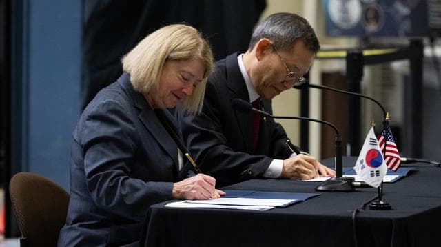 NASA image: NASA and MSIT Joint Statement Signing