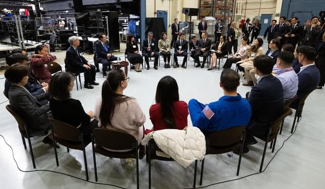 NASA image: President Yoon at GSFC