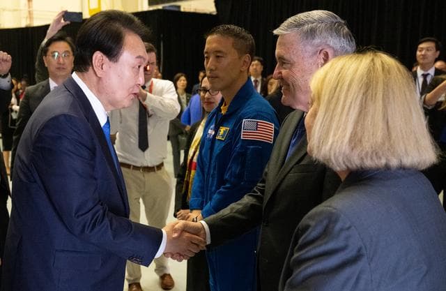NASA image: President Yoon at GSFC