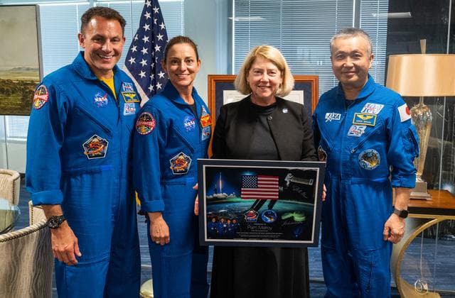 NASA image: NASA’s SpaceX Crew-5 Astronauts with Agency Leadership