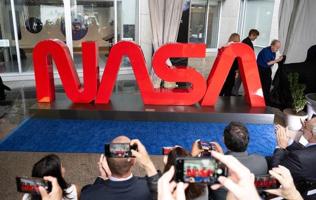 NASA image: NASA’s Earth Information Center Ribbon Cutting