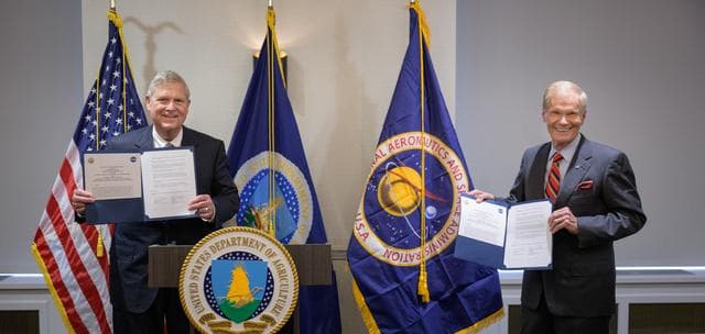NASA image: NASA and USDA Sign Memorandum of Understanding
