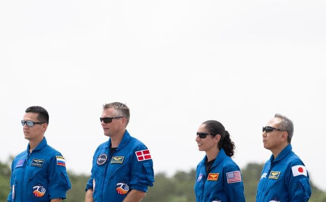 NASA image: NASA’s SpaceX Crew-7 Crew Arrival for Prelaunch Activities