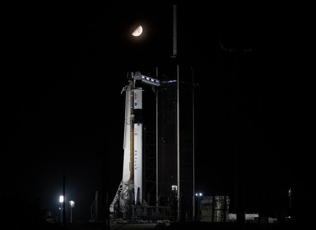 NASA image: NASA’s SpaceX Crew-7 Preflight