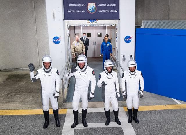 NASA image: NASA’s SpaceX Crew-7 Crew Walkout
