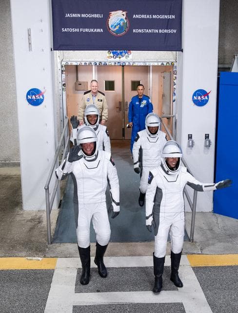NASA image: NASA’s SpaceX Crew-7 Crew Walkout