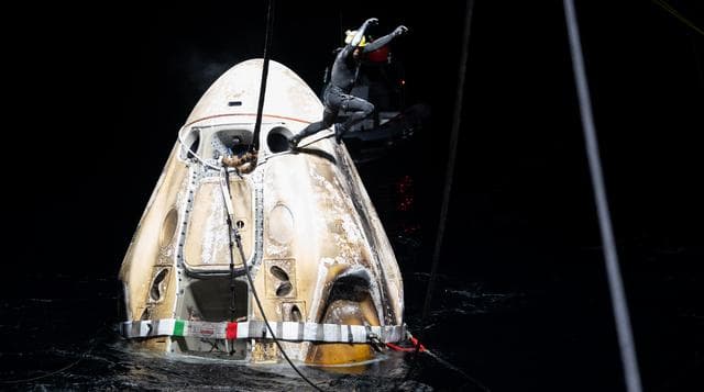 NASA image: NASA’s SpaceX Crew-6 Splashdown