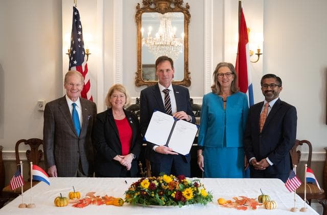 NASA image: Netherlands Artemis Accords Signing