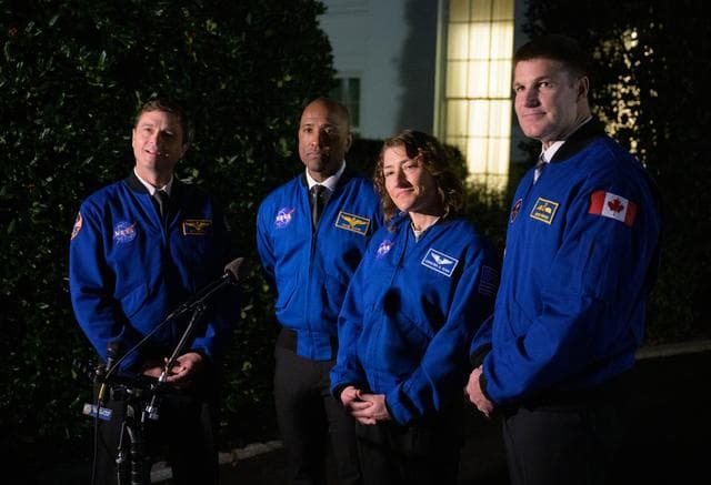 NASA image: NASA’s Artemis II Crew Meet with President, VP at White House