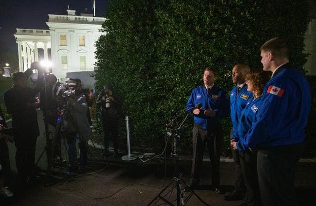 NASA image: NASA’s Artemis II Crew Meet with President, VP at White House