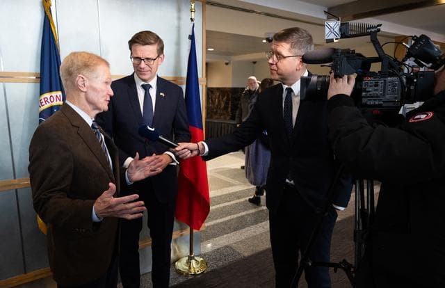 NASA image: Czech Minister of Transport Meets with NASA Administrator