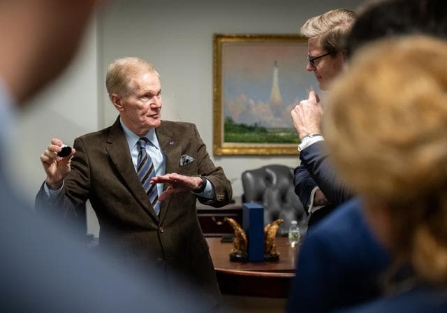 NASA image: Czech Minister of Transport Meets with NASA Administrator