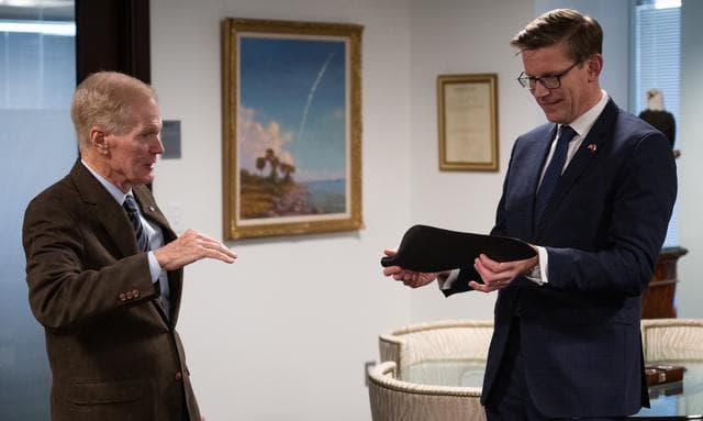 NASA image: Czech Minister of Transport Meets with NASA Administrator