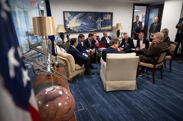 NASA image: Czech Minister of Transport Meets with NASA Administrator