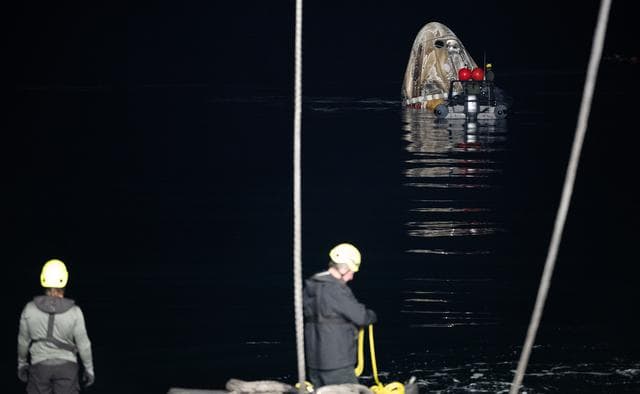 NASA image: NASA’s SpaceX Crew-7 Splashdown