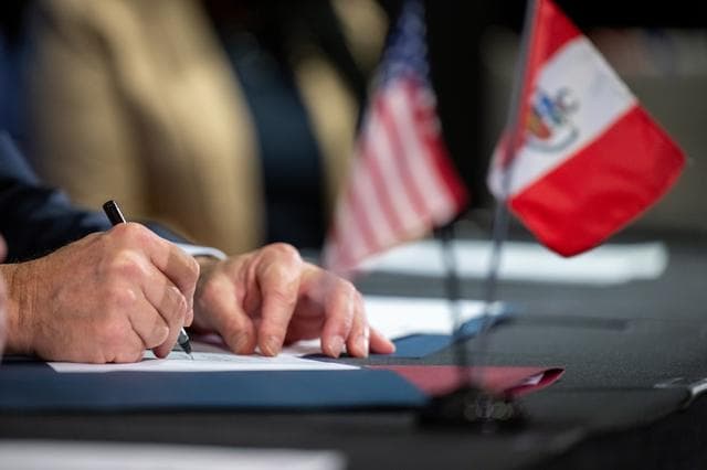 NASA image: Peru Artemis Accords Signing