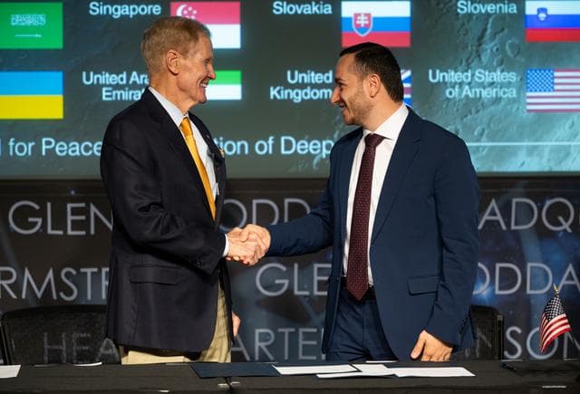 NASA image: Republic of Armenia Artemis Accords Signing