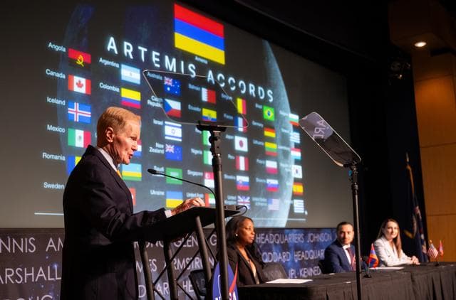 NASA image: Republic of Armenia Artemis Accords Signing