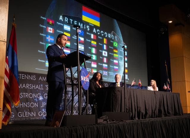 NASA image: Republic of Armenia Artemis Accords Signing