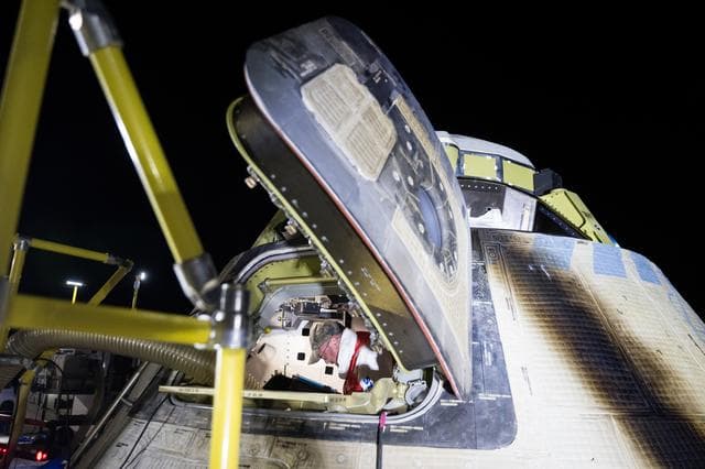 NASA image: NASA’s Boeing Crew Flight Test Landing