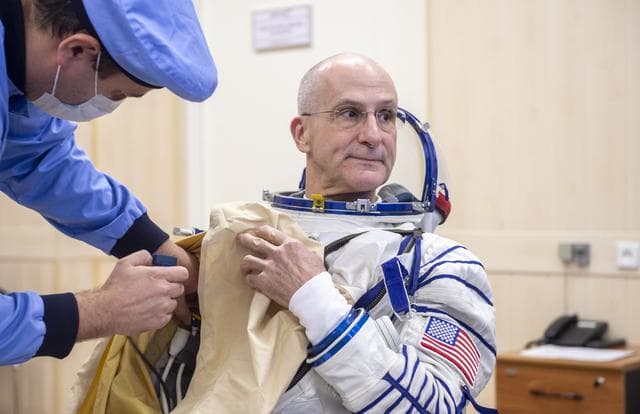 NASA image: Expedition 72 Preflight