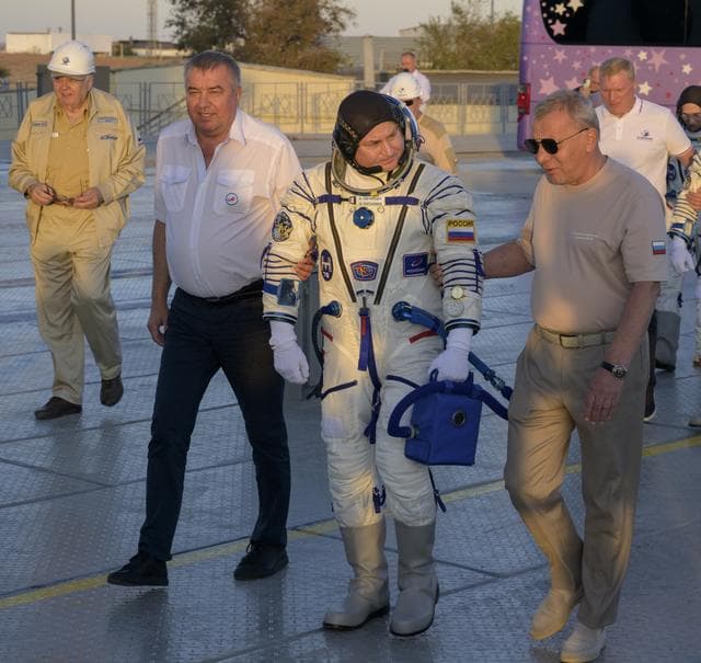 NASA image: Expedition 72 Preflight