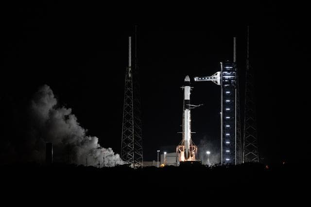 NASA image: NASA’s SpaceX Crew-9 Final Prelaunch Engine Firing Test