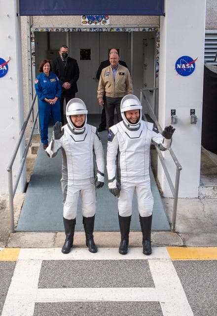 NASA image: NASA’s SpaceX Crew-9 Crew Walkout