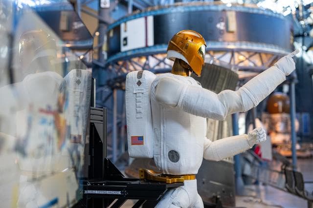 NASA image: Robonaut 2 on display at NASM