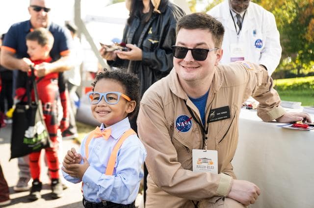 NASA image: White House Hallo-READ Event