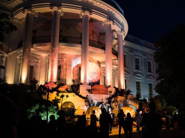NASA image: White House Hallo-READ Event
