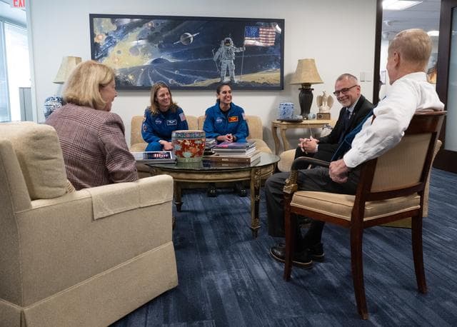 NASA image: Expediton 70 Astronauts Meet with Agency Leadership