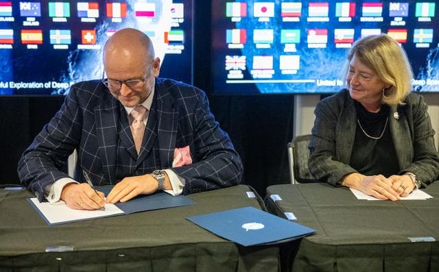 NASA image: Liechtenstein Artemis Accords Signing