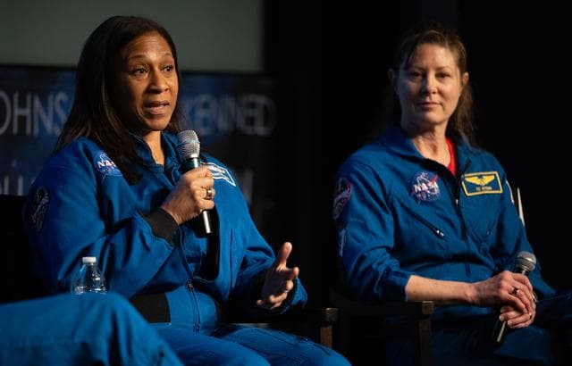 NASA image: Expedition 71 Astronauts Speak with U.S. Senate Youth Program