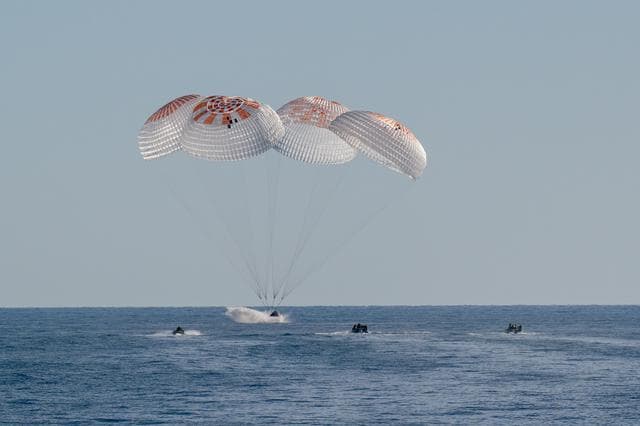 NASA image: NASA’s SpaceX Crew-9 Splashdown