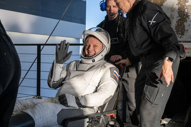 NASA image: NASA’s SpaceX Crew-9 Splashdown