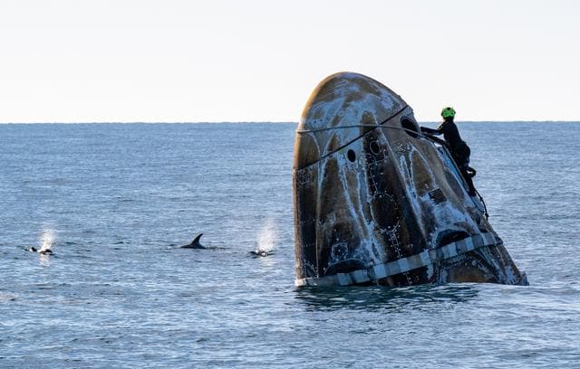 NASA image: NASA’s SpaceX Crew-9 Splashdown