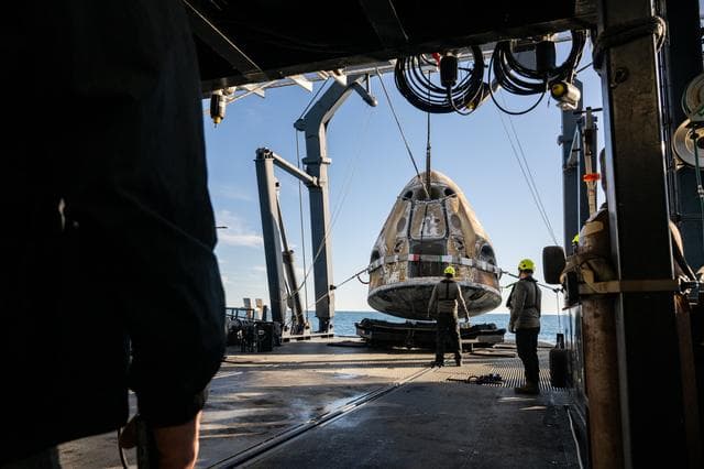 NASA image: NASA’s SpaceX Crew-9 Splashdown