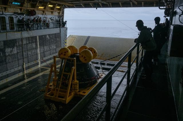NASA image: NASA Artemis Underway Recovery Test 12