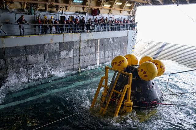 NASA image: NASA Artemis Underway Recovery Test 12